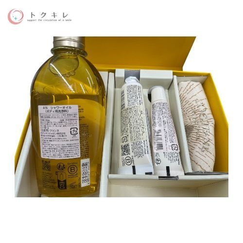 ロクシタン ニュイ フェスティブ シークレットコフレ ・AN シャワーオイル 250ml